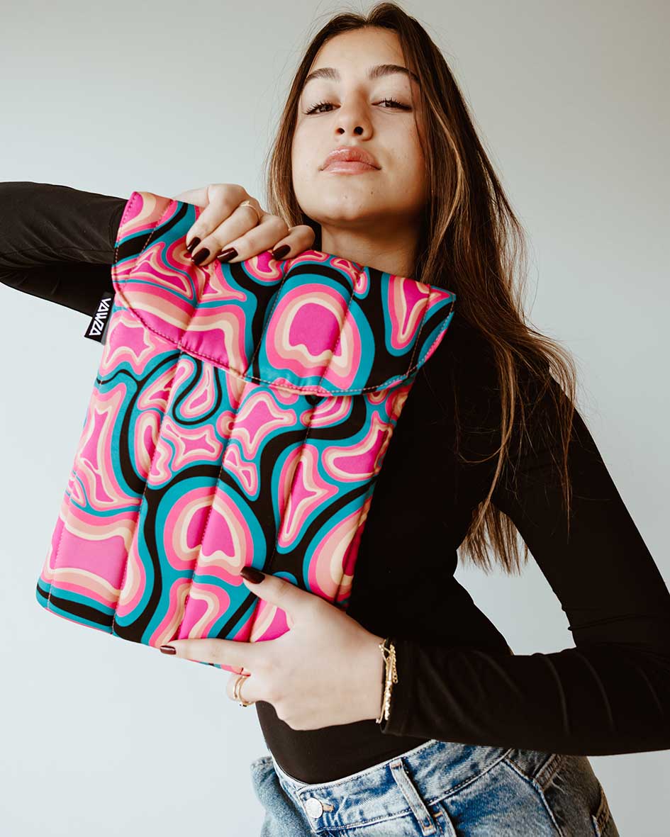 Heat waves Puffy Laptop Sleeve